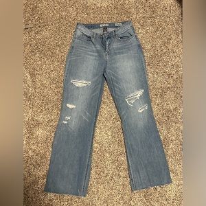 Medium wash baggy super high rise vintage ripped jeans